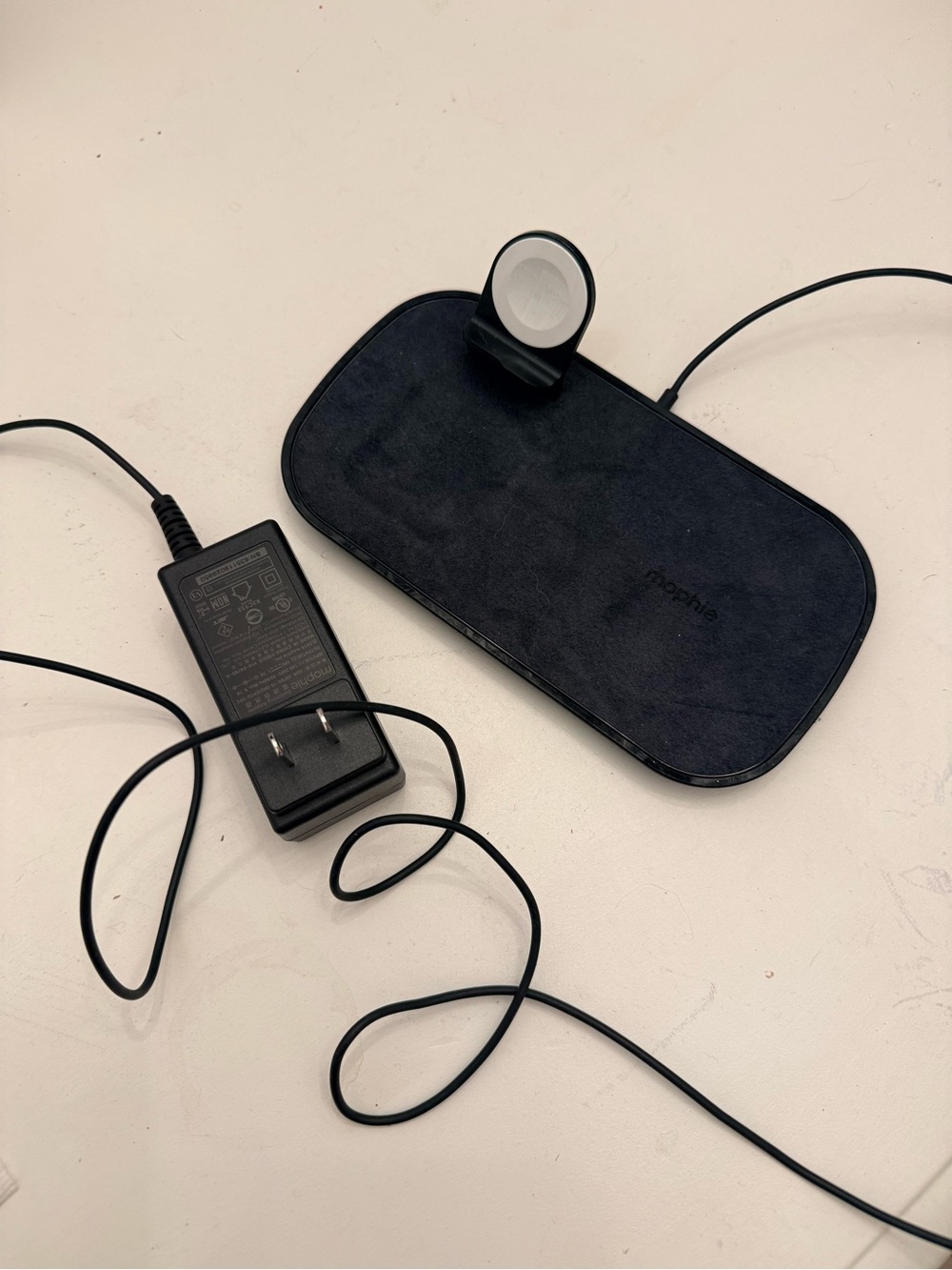 Mophie 3-in-1 Wireless Charging Pad for iPhone Apple Watch AirPods